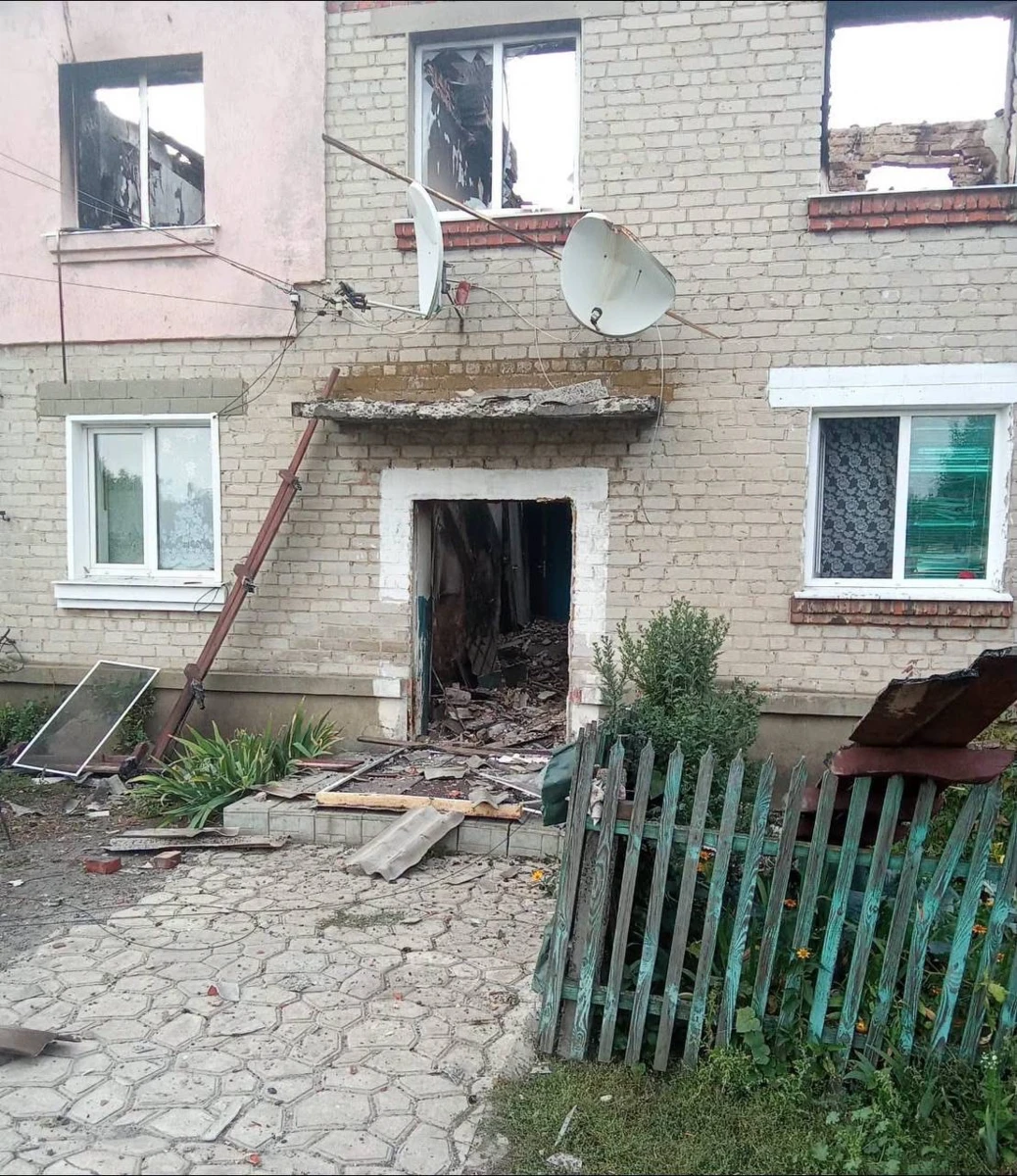 Наслідки обстрілів у селищі Великий Бурлук та Підсередньому