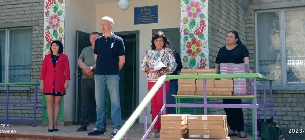 Дітям Курилівської громади надійшли ноутбуки та планшети 