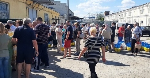 Мешканці Дворічанської громади отримують гуманітарну допомога