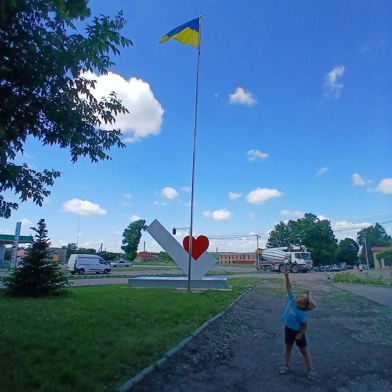 Вихованці дошкільних закладів узяли участь у тематичних заходах до Дня Конституції України