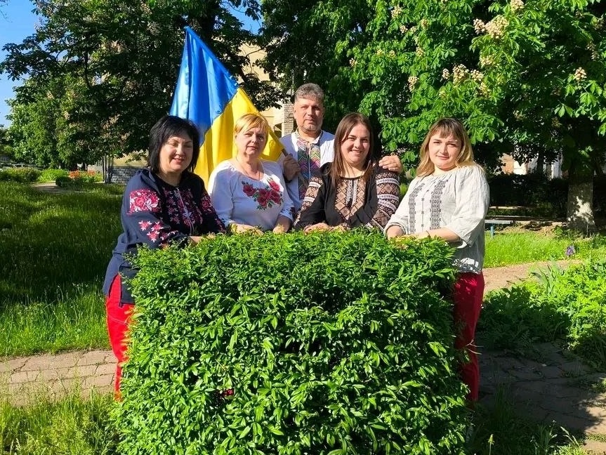 Олена з колективом