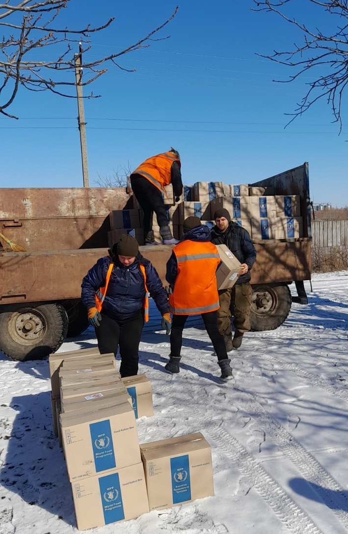 Отримання гуманітарного вантажу