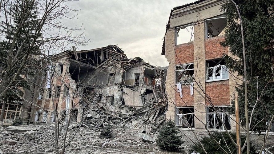 Наслідки влучання у будівлю Купʼянського автотранспортного коледжу