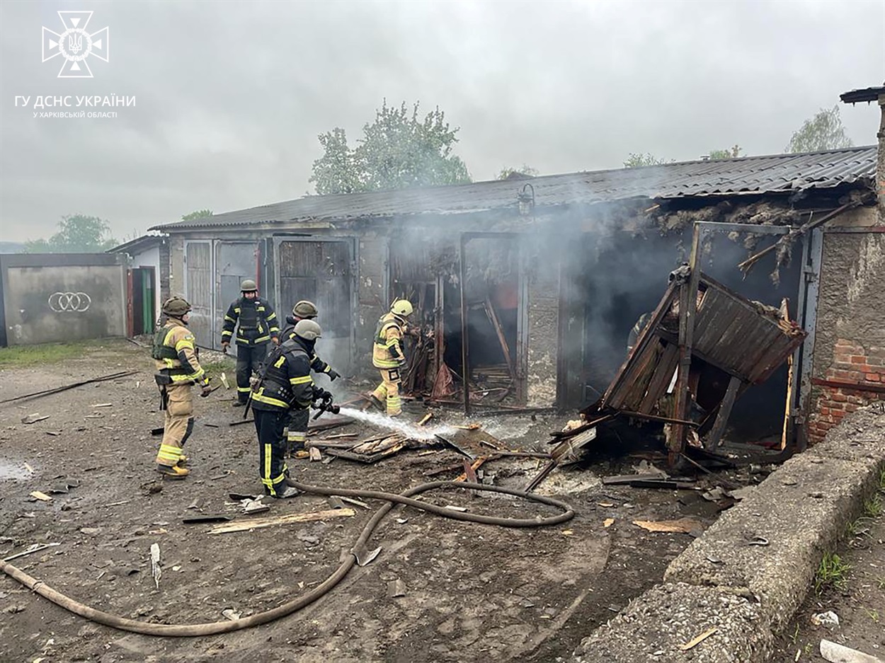 Пожежа внаслідок артобстрілу