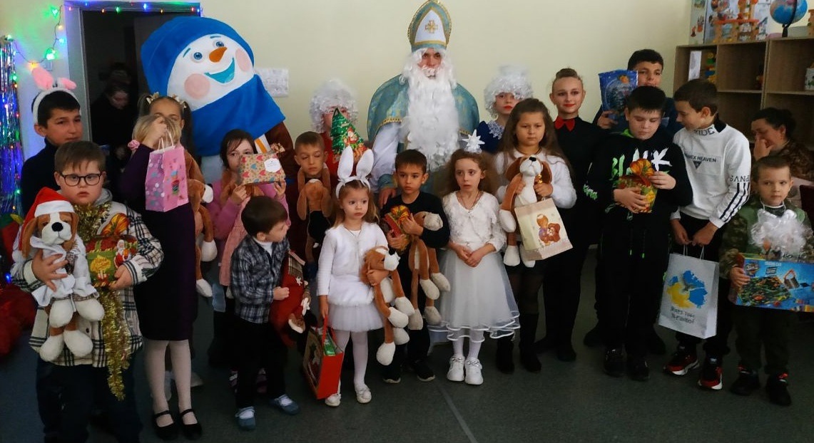 День святого Миколая у Богодухові діти відзначали разом з Хібукі