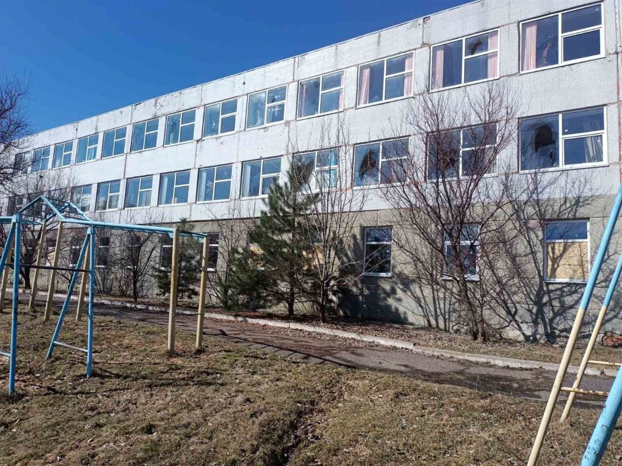 Пошкоджений навчальний заклад