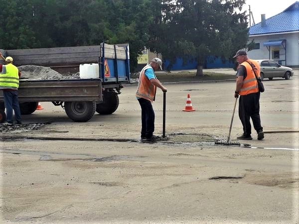 Ремонтні роботи у Веикобурлуцькій громаді