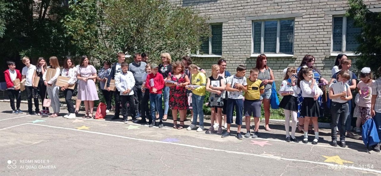 Учні та учениці Лісностінківського ліцею