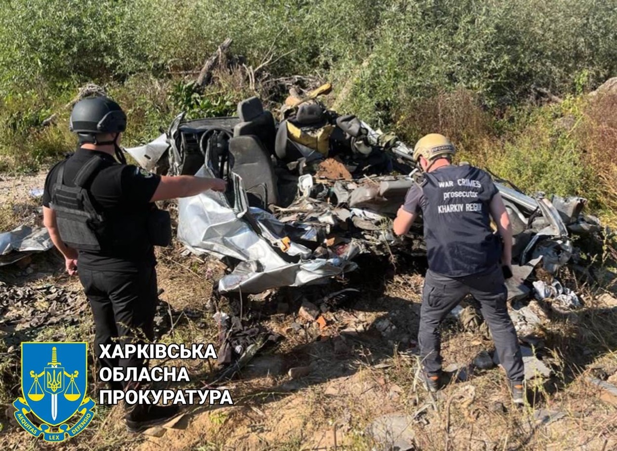 Розтрощений автомобіль