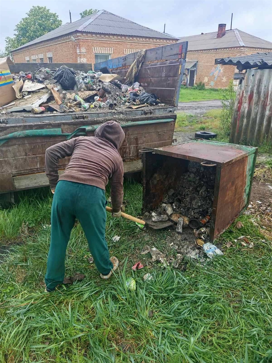 Шевченківська громада працює попри обстріли: комунальники підтримують життєдіяльність
