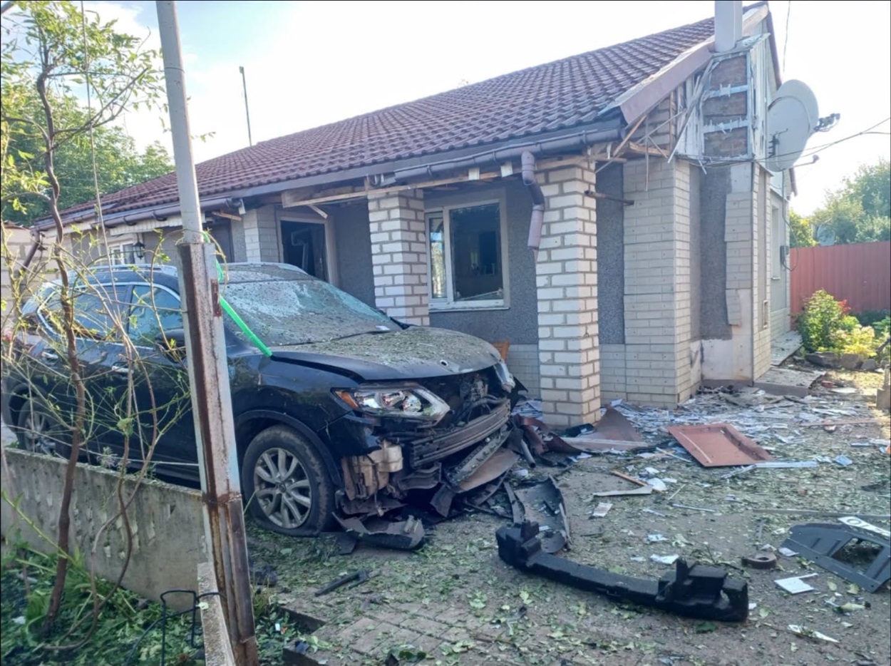 Наслідки обстрілу у Шевченковому