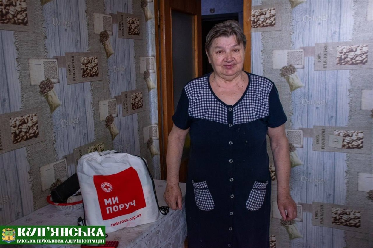Гуманітарна допомога від Червного Хреста мешканцям Купʼянської громади