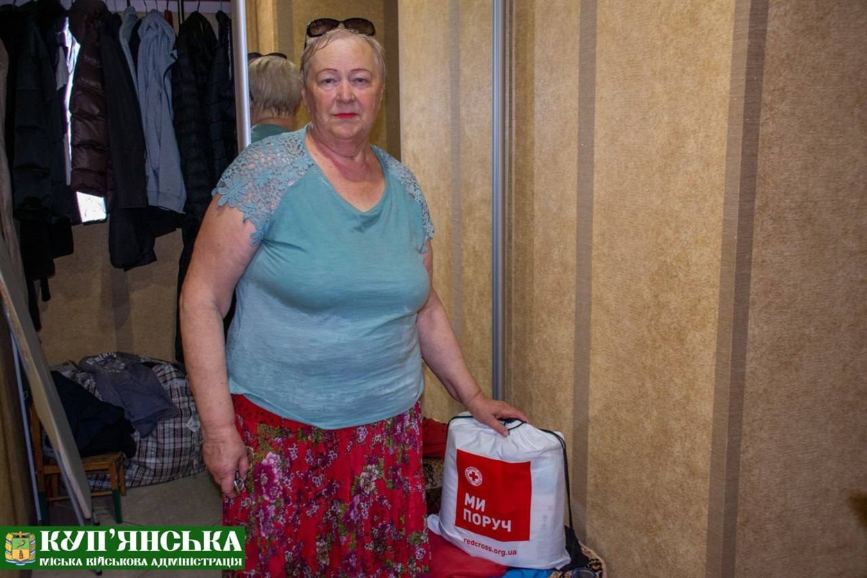 Гуманітарна допомога від Червного Хреста мешканцям Купʼянської громади