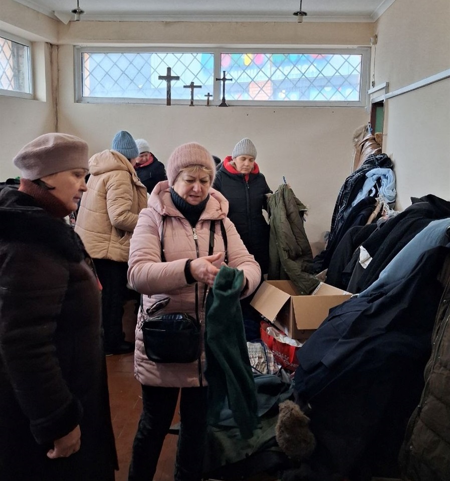 Мешканці Петропавлівської громади отримують гуманітарну допомогу